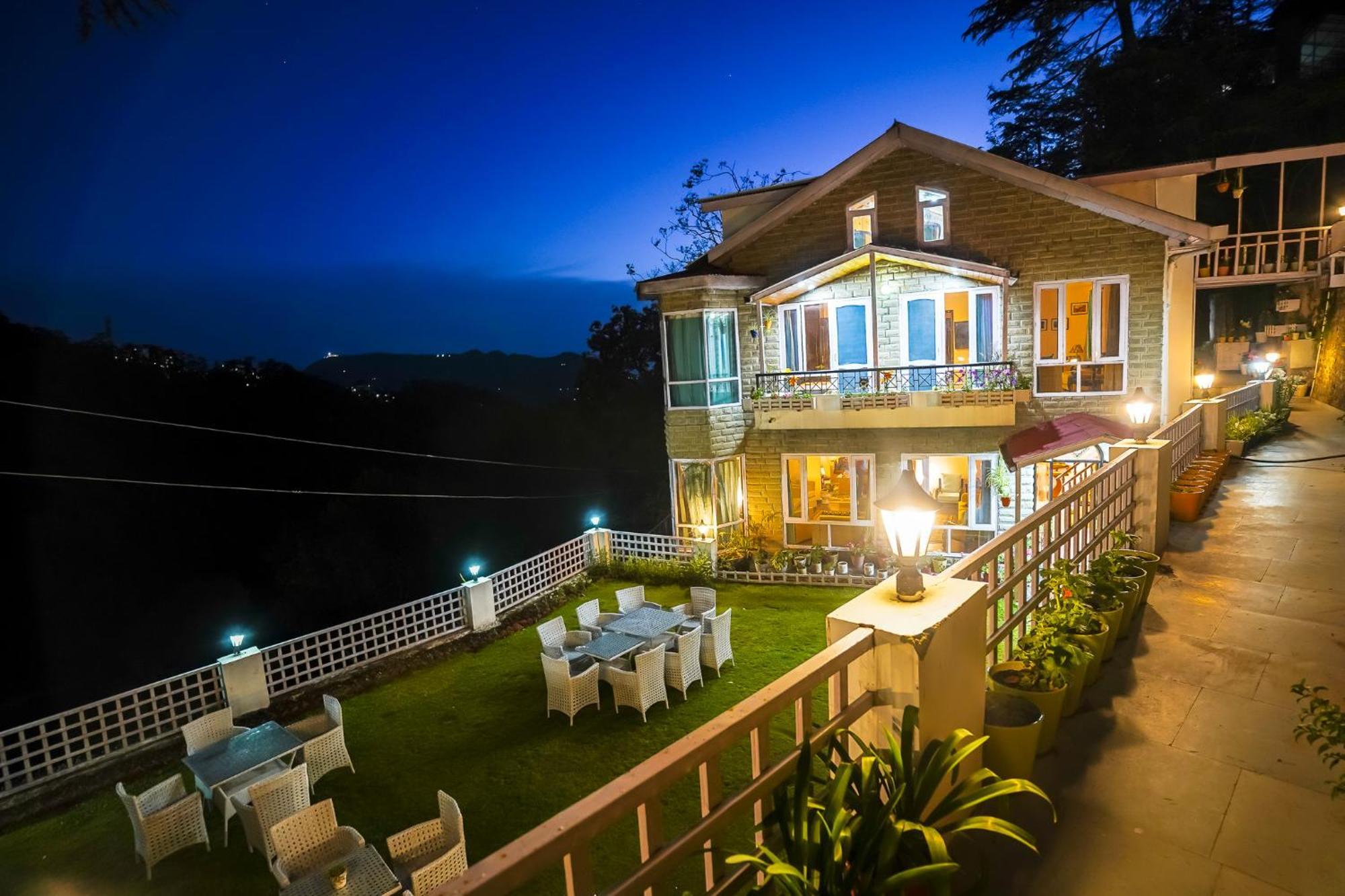 Whispering Pines Villa Shimla Eksteriør billede