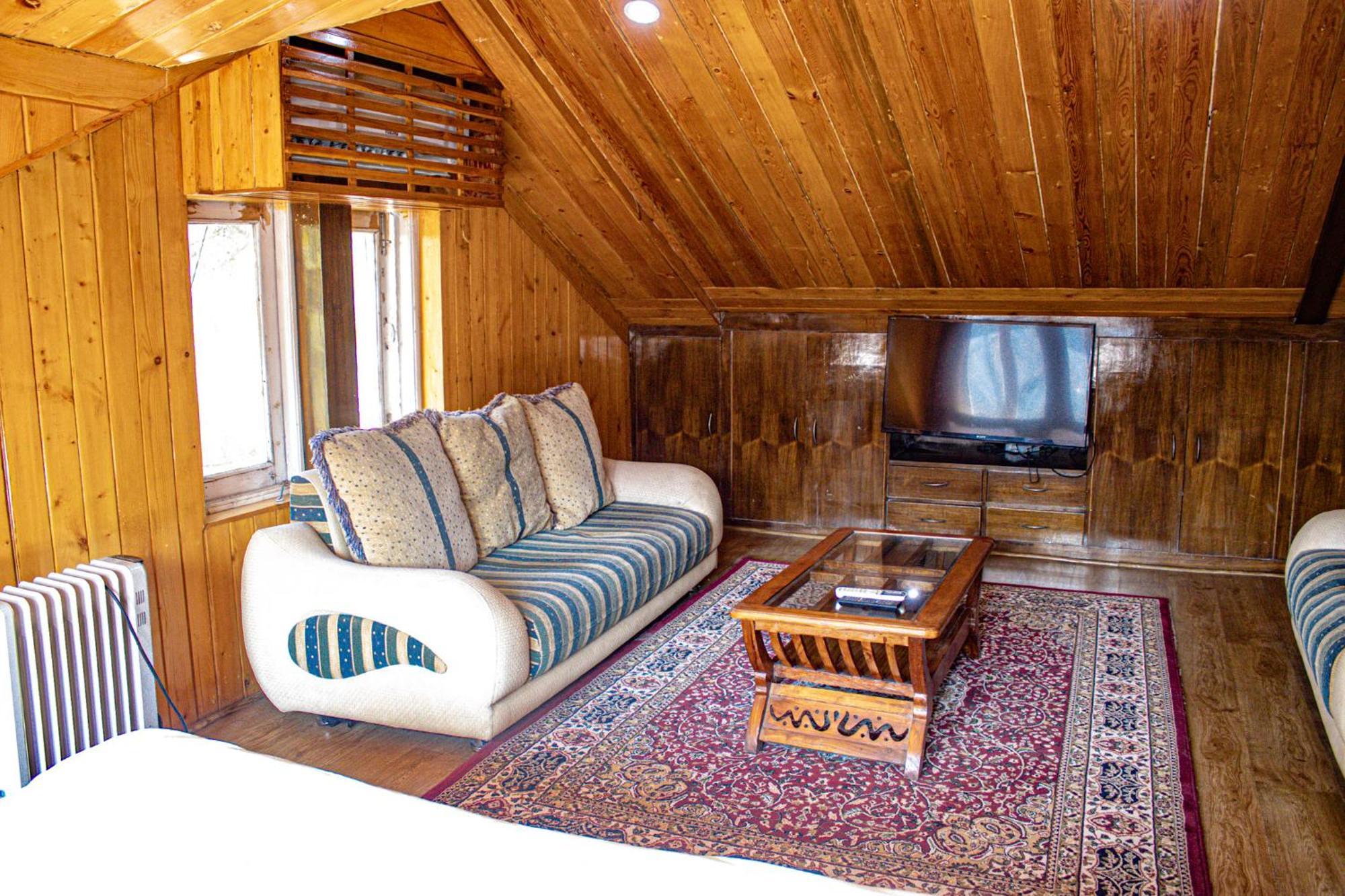 Whispering Pines Villa Shimla Eksteriør billede